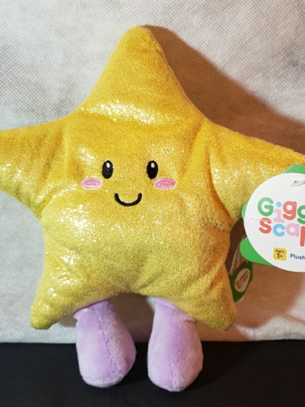 NEW, GIGGLESCAPE 7" GOLDEN STAR PLUSH